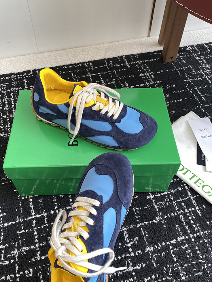 Bo*te*ga Ve*ne*ta BV056