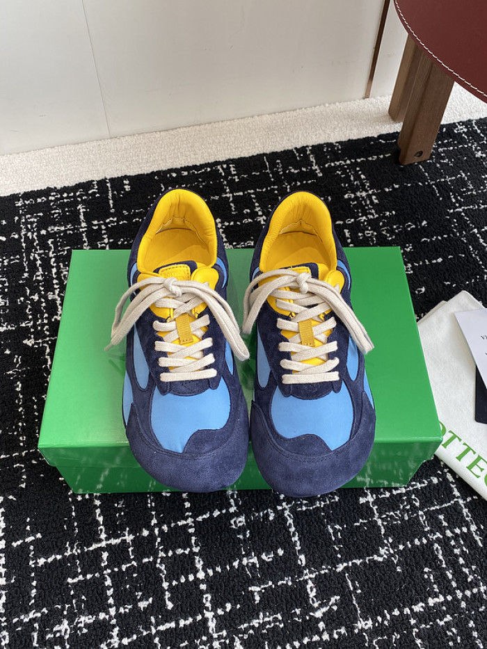 Bo*te*ga Ve*ne*ta BV056